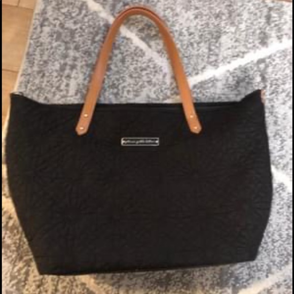 Petunia pickle bottom Diper Bag